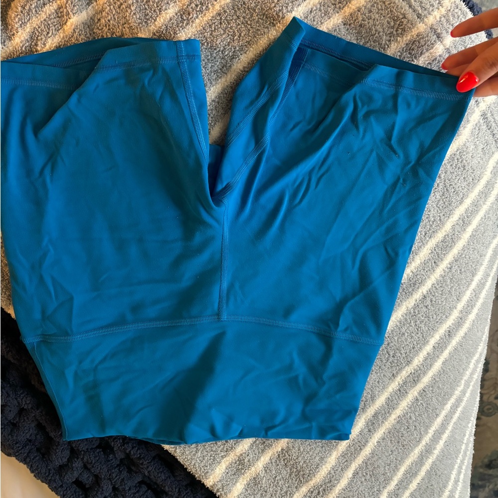 Lululemon Athletica Blue Women's Shorts